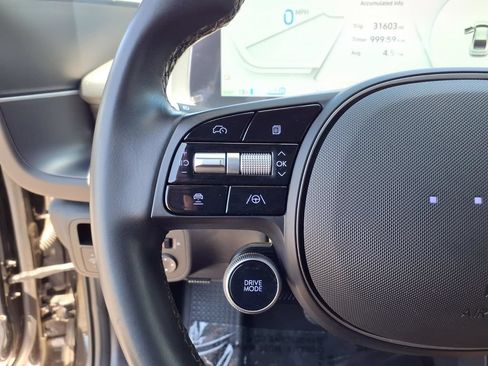 Used 2024 Hyundai Ioniq 6 SE RWD image 17