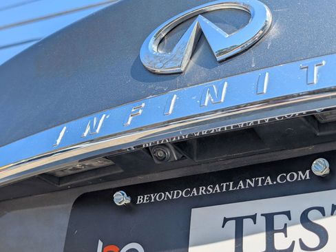 Used 2019 INFINITI Q50 Luxe w/ Essential Package (3.0T Luxe) RWD image 6