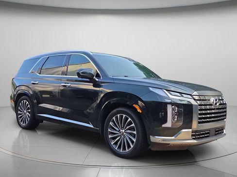 Used 2023 Hyundai Palisade Calligraphy w/ Winter Package AWD/4WD image 5