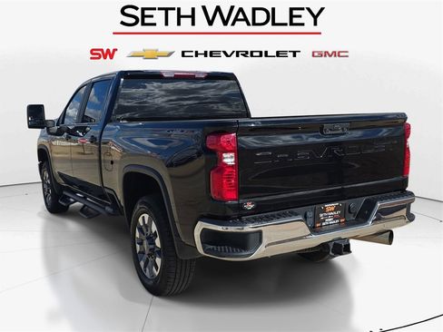 Used 2024 Chevrolet Silverado 2500 LT image 6