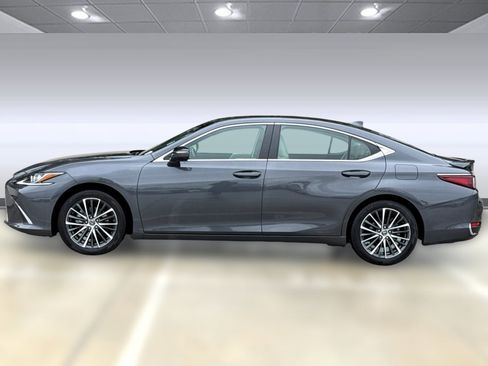 Used 2025 Lexus ES 300h w/ Premium Package FWD image 2