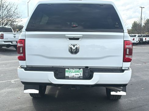 Used 2021 RAM 2500 Big Horn w/ Level B Equipment Group image 4