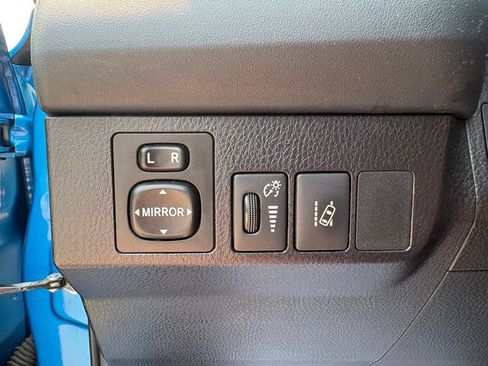 Used 2018 Toyota RAV4 LE w/ All Weather Liner Package FWD image 16