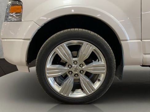 Used 2014 Ford Expedition EL Limited w/ Equipment Group 301A AWD/4WD image 29