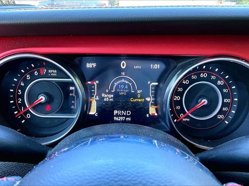 Used 2020 Jeep Gladiator Rubicon AWD/4WD image 26