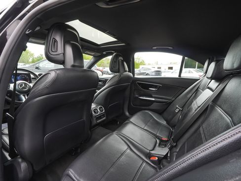 Used 2025 Mercedes-Benz C 300 4MATIC Sedan image 33