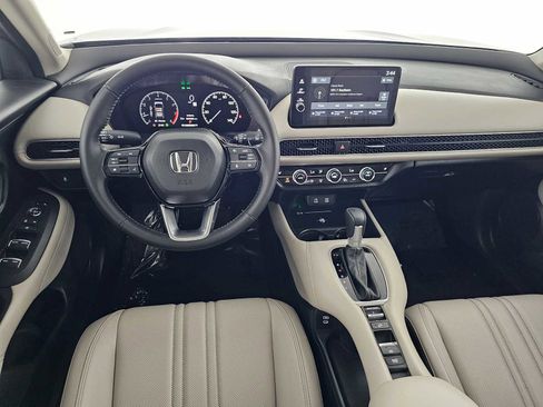Used 2027 Honda HR-V EX-L image 18