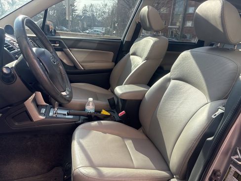 Used 2016 Subaru Forester 2.5i Limited image 12