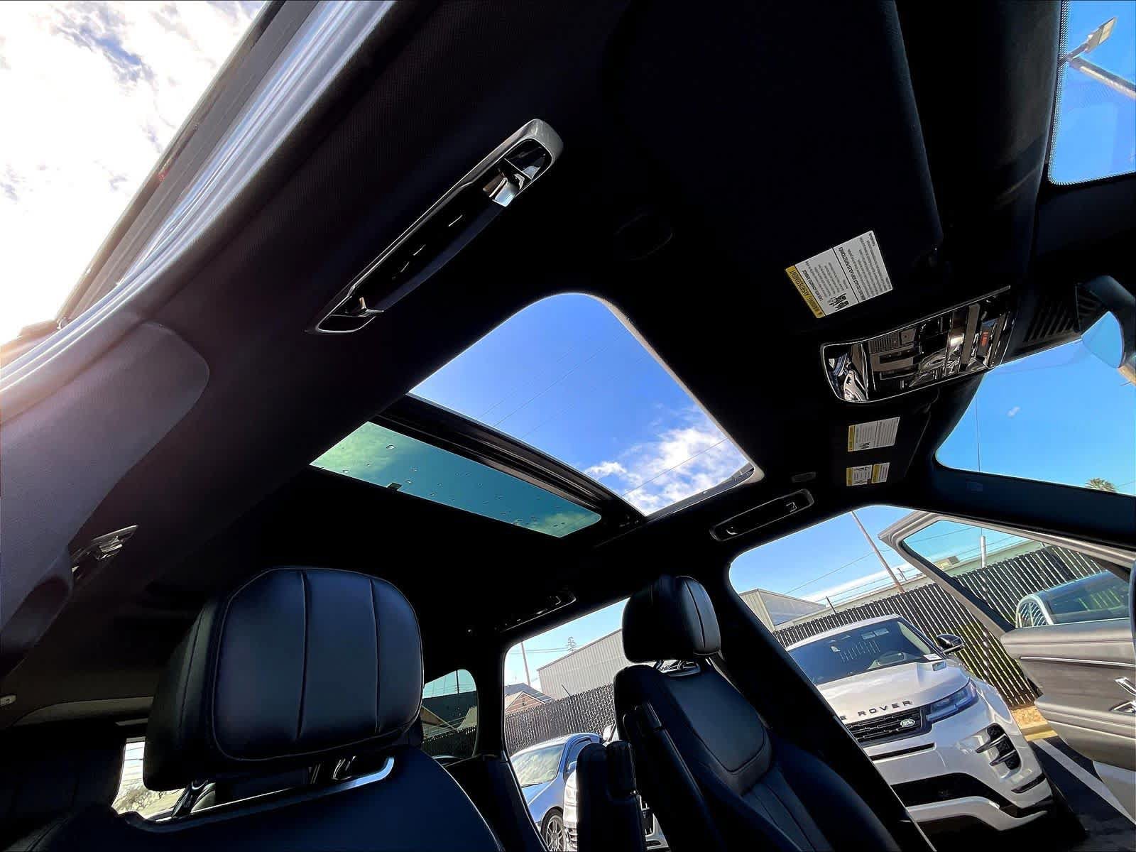 Used 2023 Land Rover Range Rover SE AWD/4WD image 24