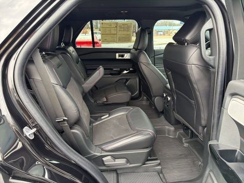 Certified 2023 Ford Explorer ST w/ Equipment Group 401A image 18