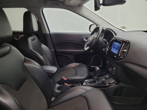 Used 2021 Jeep Compass Latitude image 21