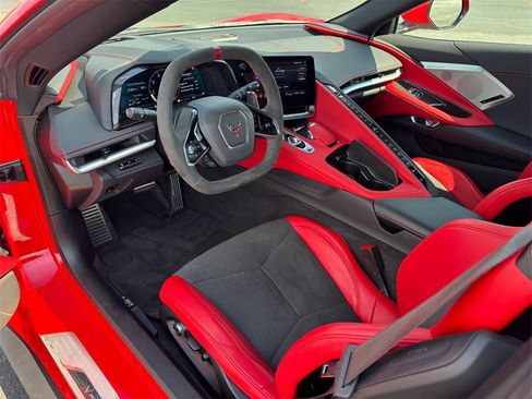 Used 2023 Chevrolet Corvette Stingray Preferred Cpe w/ Engine Appearance Package image 8