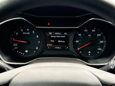 Used 2021 Chevrolet TrailBlazer LS FWD image 35