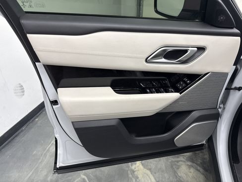 Used 2021 Land Rover Range Rover Velar R-Dynamic HSE AWD/4WD image 9