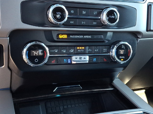 Certified 2022 Ford F350 Lariat w/ Lariat Ultimate Package AWD/4WD image 17