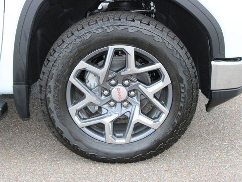 New 2026 GMC Sierra 1500 SLT w/ SLT Premium Plus Package AWD/4WD image 5