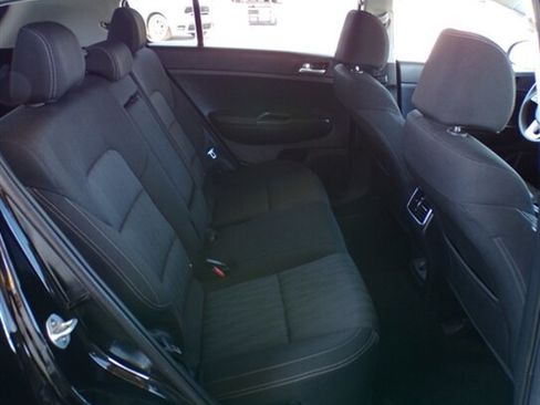 Used 2020 Kia Sportage LX FWD image 19