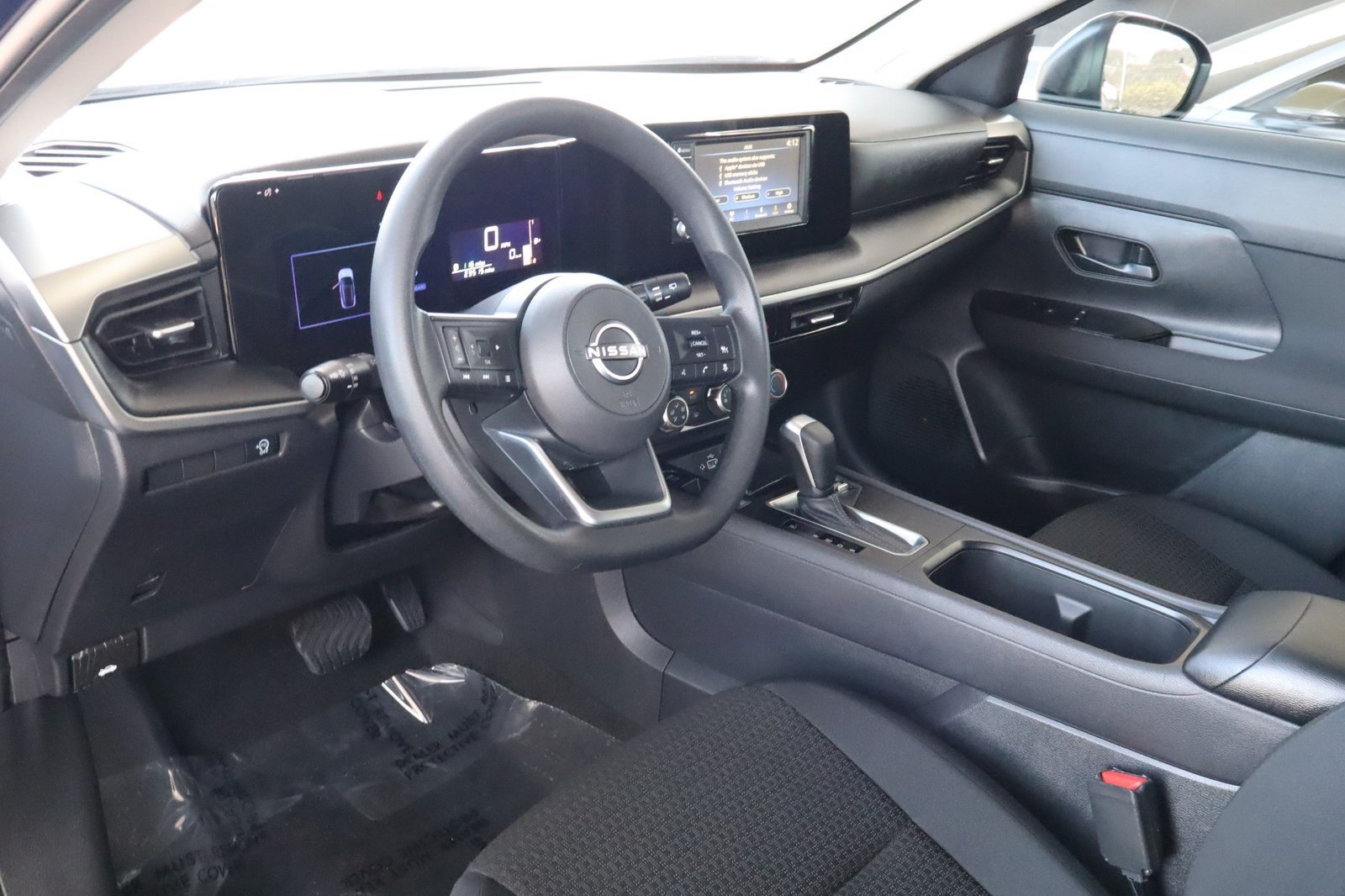 Used 2025 Nissan Kicks S FWD image 17