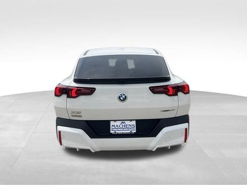 Used 2026 BMW X2 xDrive28i AWD/4WD image 5
