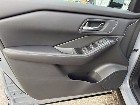 New 2026 Nissan Rogue SV AWD/4WD image 13