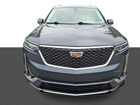 Used 2020 Cadillac XT6 Premium Luxury FWD image 2
