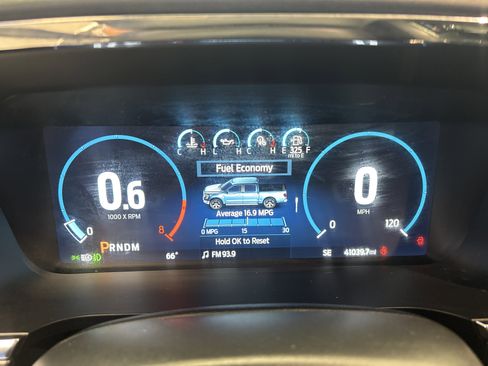 Used 2022 Ford F150 Lariat w/ Equipment Group 502A High image 17