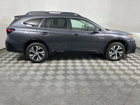 Used 2020 Subaru Outback Limited w/ Popular Package #2 AWD/4WD image 2