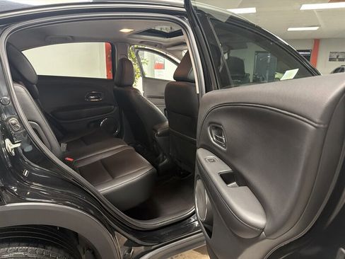 Used 2017 Honda HR-V EX-L image 38