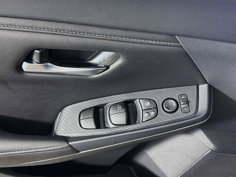 Certified 2025 Nissan Sentra SV FWD image 15