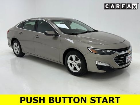 Used 2023 Chevrolet Malibu LT image 1