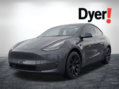 Used 2022 Tesla Model Y Long Range AWD/4WD image 10