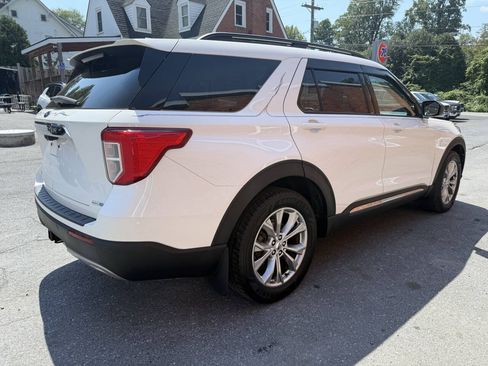 Used 2020 Ford Explorer XLT w/ Equipment Group 202A AWD/4WD image 5