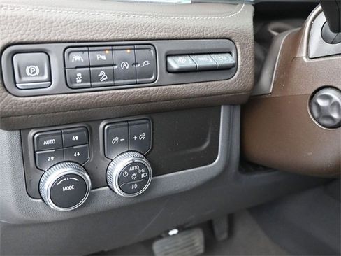 Used 2021 GMC Yukon Denali image 22