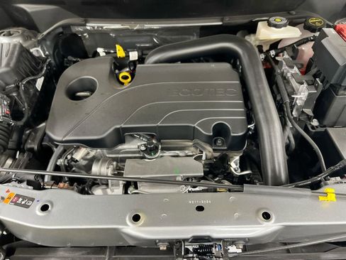 Used 2025 Chevrolet Equinox RS image 25