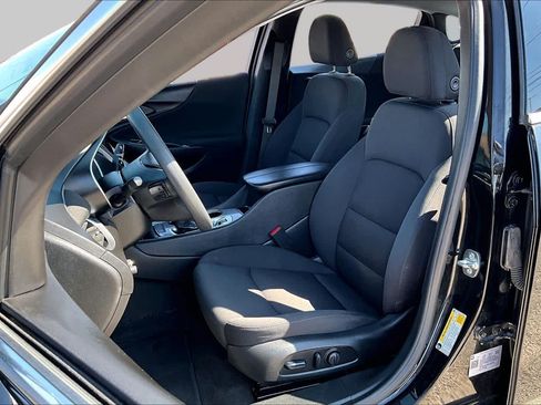 Used 2025 Chevrolet Malibu LT FWD image 8