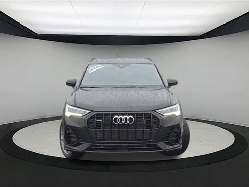 Certified 2025 Audi Q3 2.0T Premium w/ Convenience Package image 2
