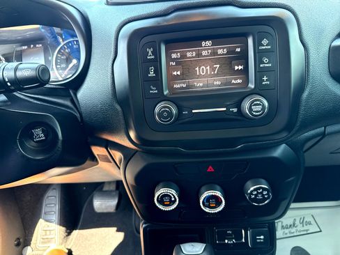 Used 2018 Jeep Renegade Sport w/ Power & Air Group image 19