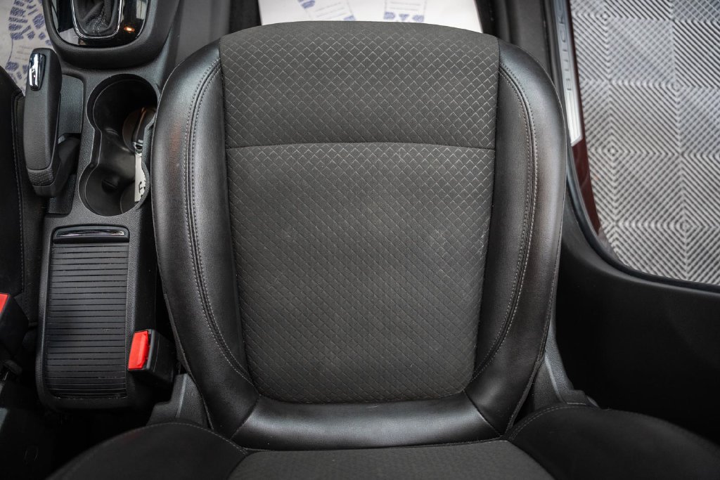 Used 2018 Buick Encore Sport Touring w/ Safety Package FWD image 26