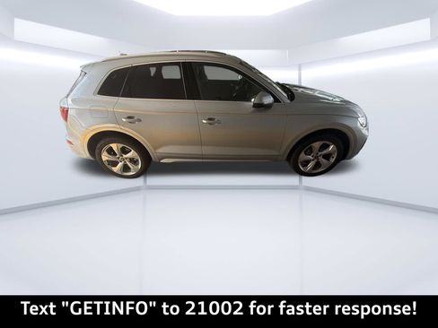 Used 2021 Audi Q5 2.0T Premium Plus w/ Premium Plus Package AWD/4WD image 3