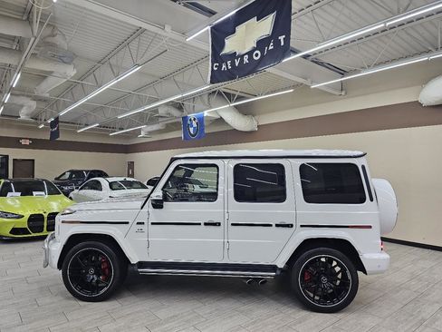Used 2021 Mercedes-Benz G 63 AMG 4MATIC w/ G Manufaktur Interior Package image 10