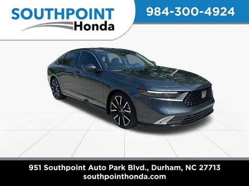 Used 2024 Honda Accord Touring image 1