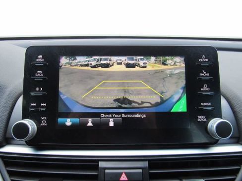 Used 2020 Honda Accord Sport image 9