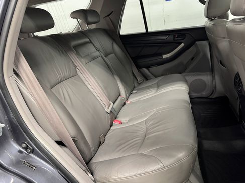 Used 2007 Toyota 4Runner Limited image 21