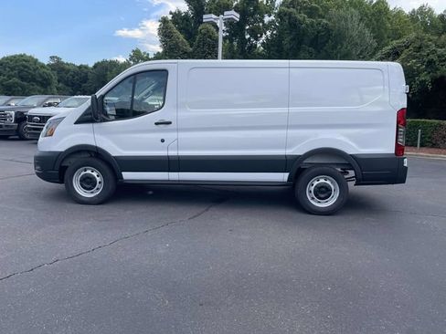 New 2026 Ford Transit 250 Low Roof RWD image 23