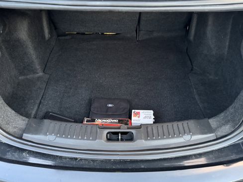 Used 2013 Ford Fiesta SE image 24