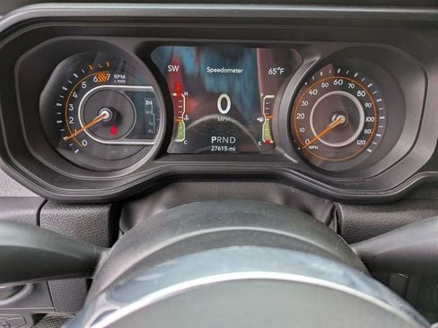 Certified 2025 Jeep Wrangler Unlimited Sahara AWD/4WD image 16