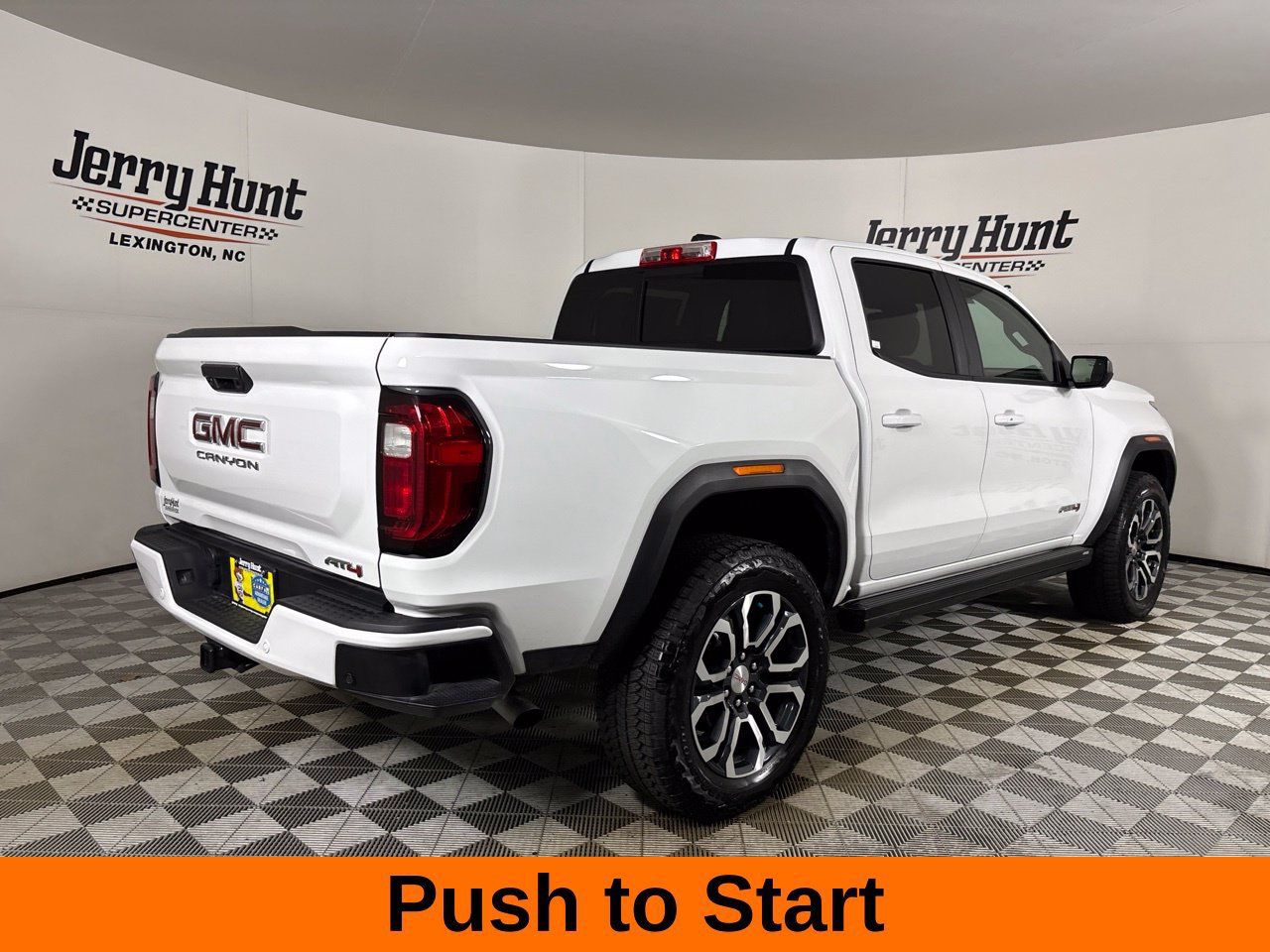 Used 2024 GMC Canyon AT4 w/ Technology Package AWD/4WD image 6