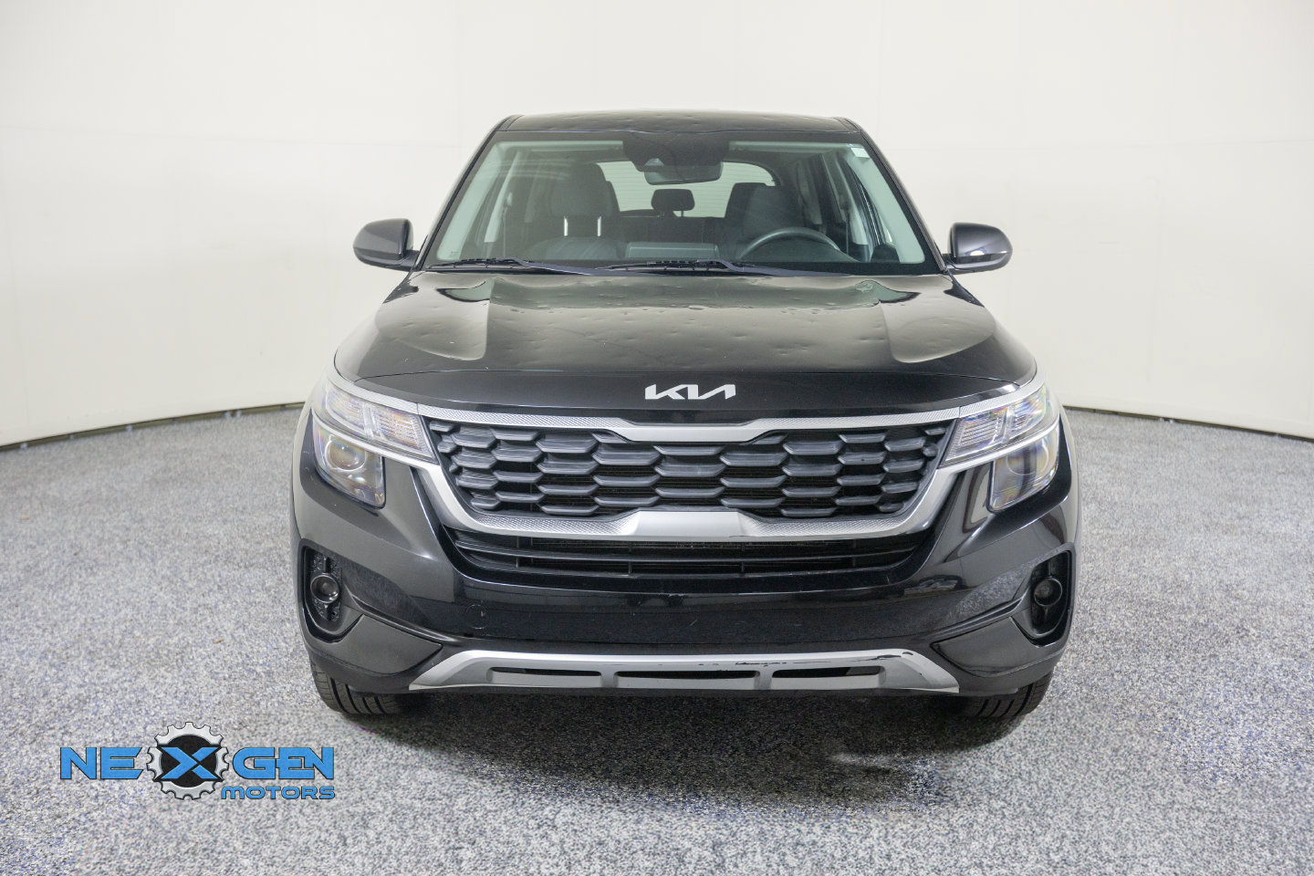 Used 2023 Kia Seltos LX AWD/4WD image 3