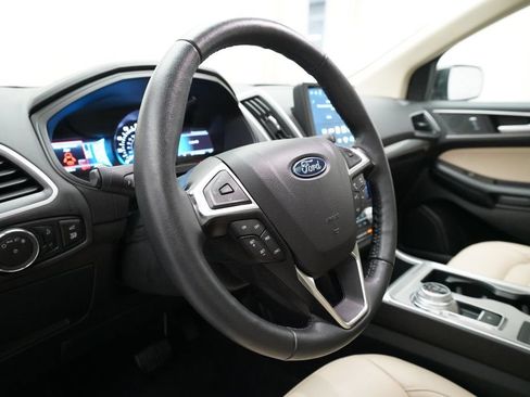 Used 2024 Ford Edge SEL w/ Convenience Package AWD/4WD image 8