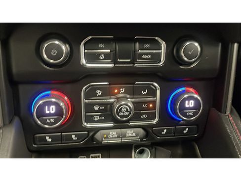 Used 2021 Chevrolet Suburban RST w/ Luxury Package AWD/4WD image 14